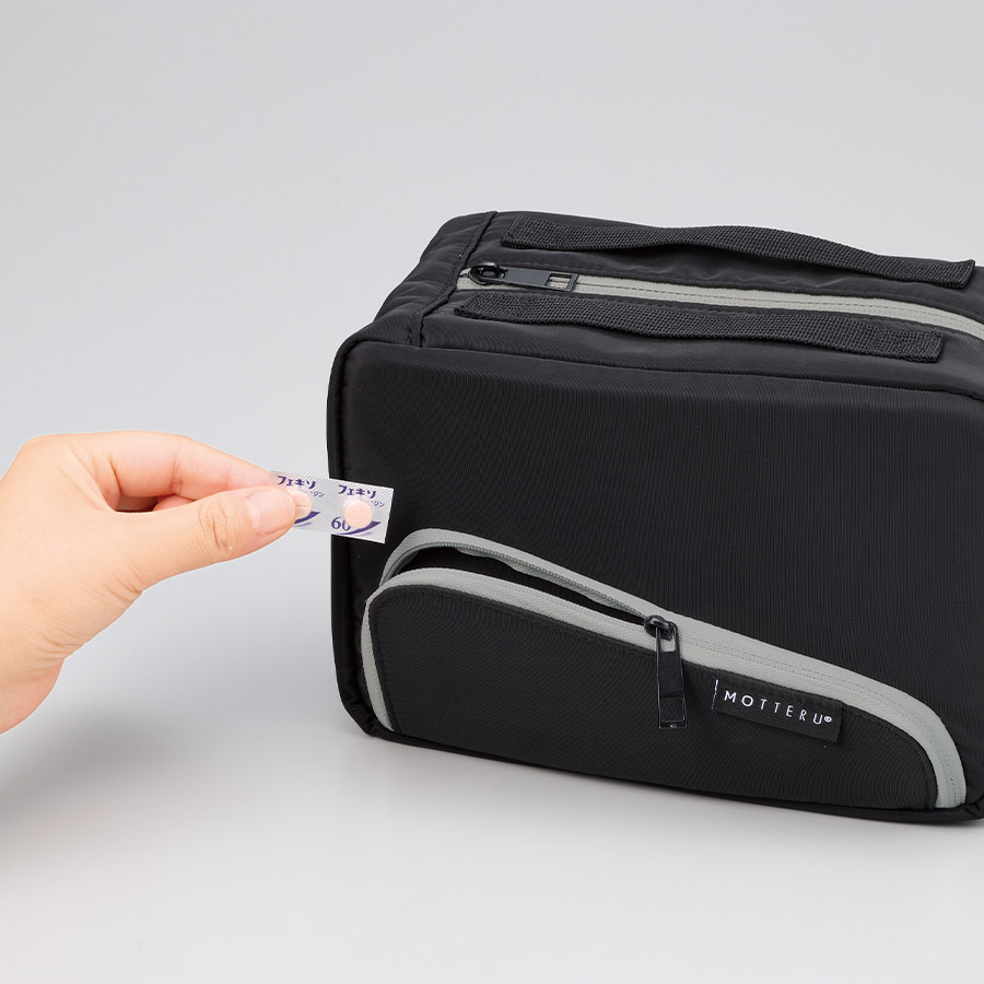 スマホが立てられるクーラーランチポーチ