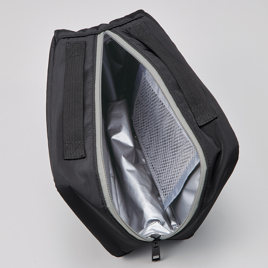 スマホが立てられるクーラーランチポーチ