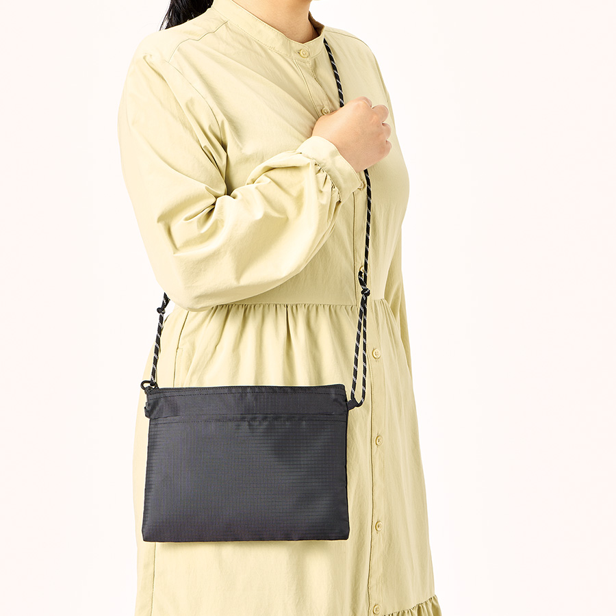 リップストップポケットサコッシュ