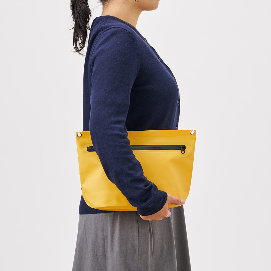 ターポリンショルダーバッグ