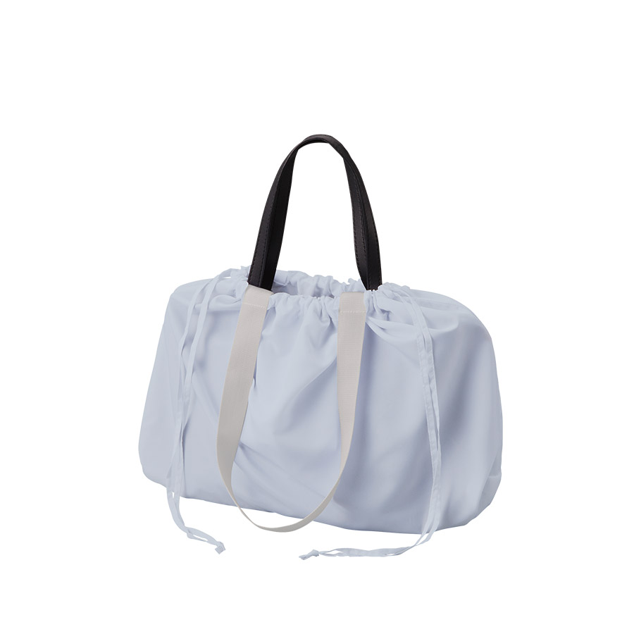 レインカバーにもなる撥水バッグ