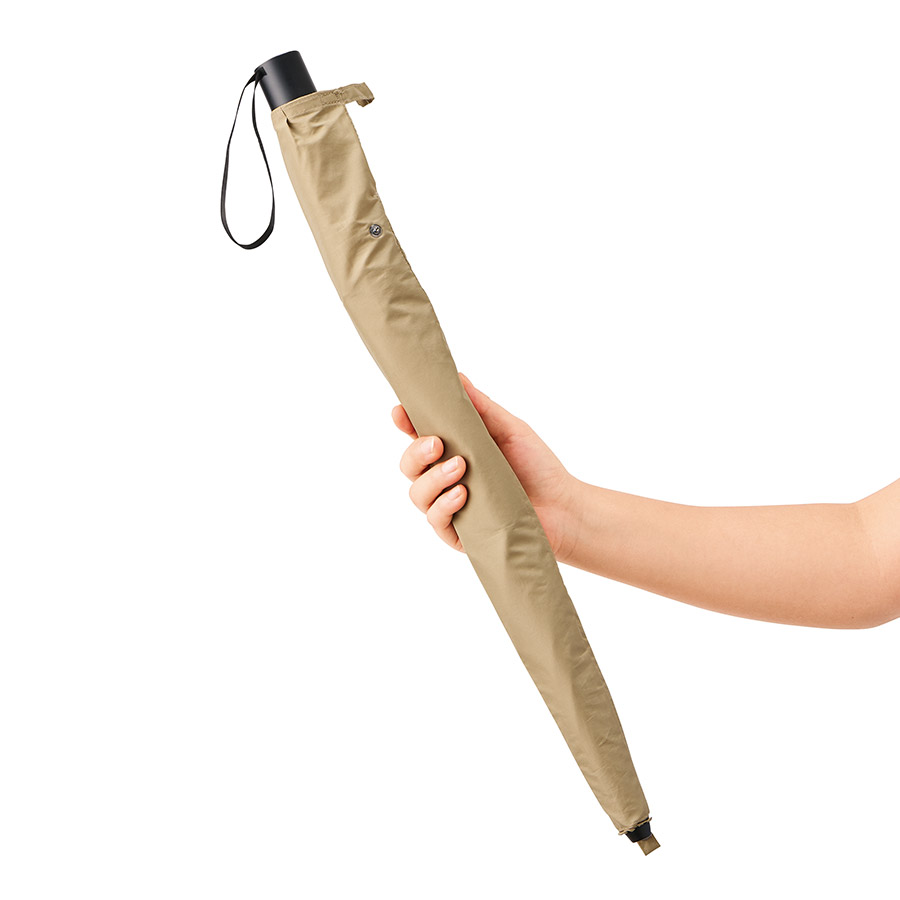 たたんでも伸ばしても使えるUV傘